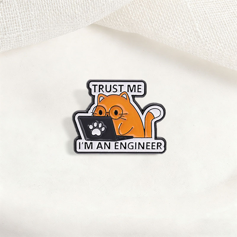 I'm An Engineer Quote Enamel P - Laptop Accessories Design recension och pris