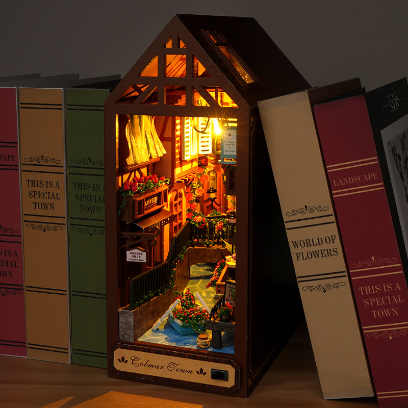 DIY Book Nook Kit Wooden Mini  - Laptop Accessories Light recension och pris